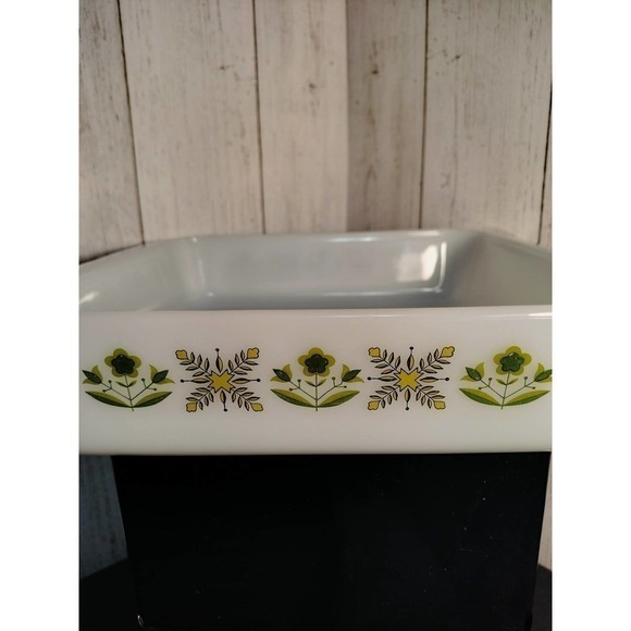 Fire King by Anchor Hocking Meadow Green vintage casserole milk glass #435 - Picture 3 of 9